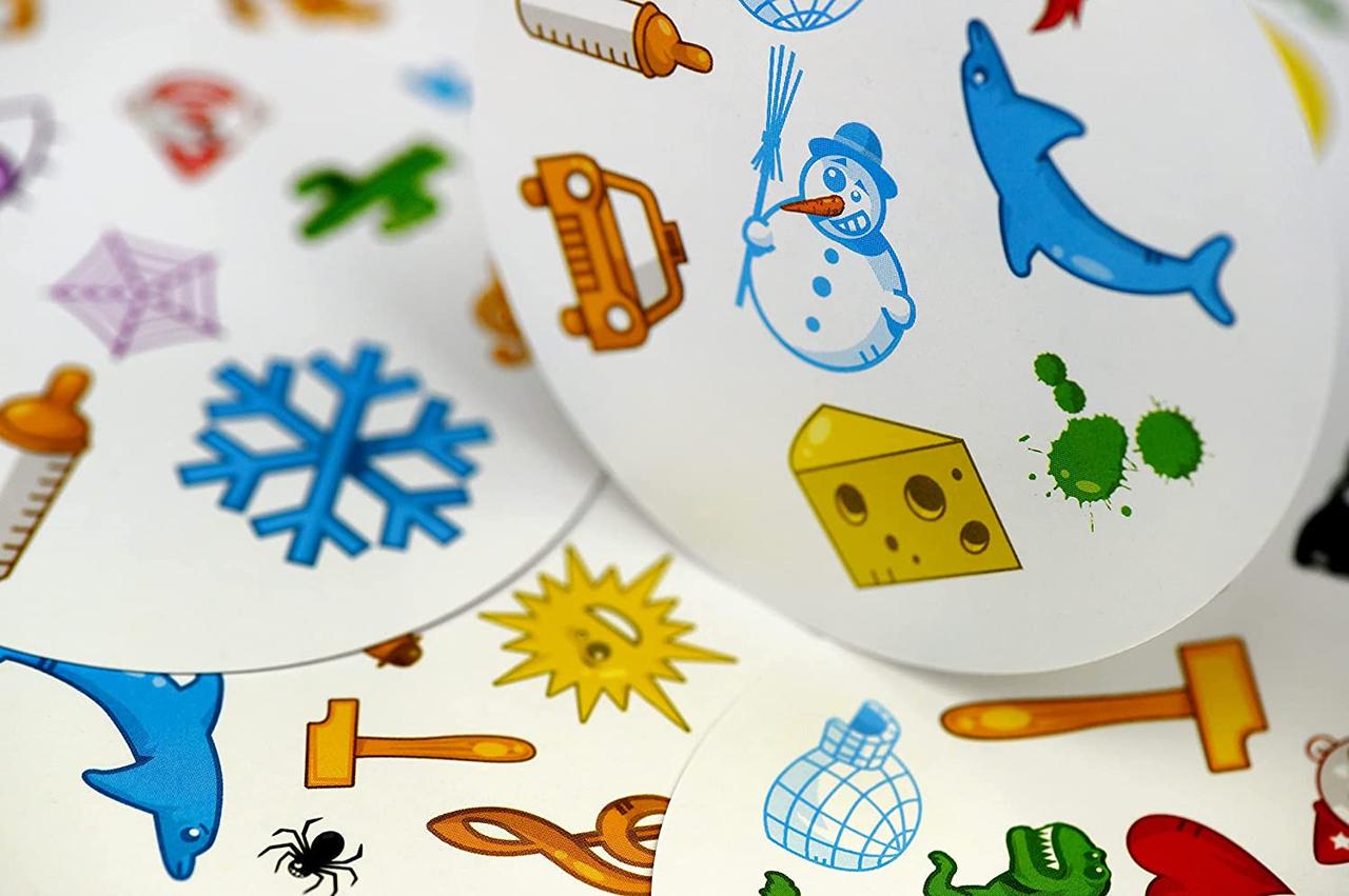 Настольная игра Dobble (000032) - фото 7 Настольная игра Dobble (000032) - фото 7