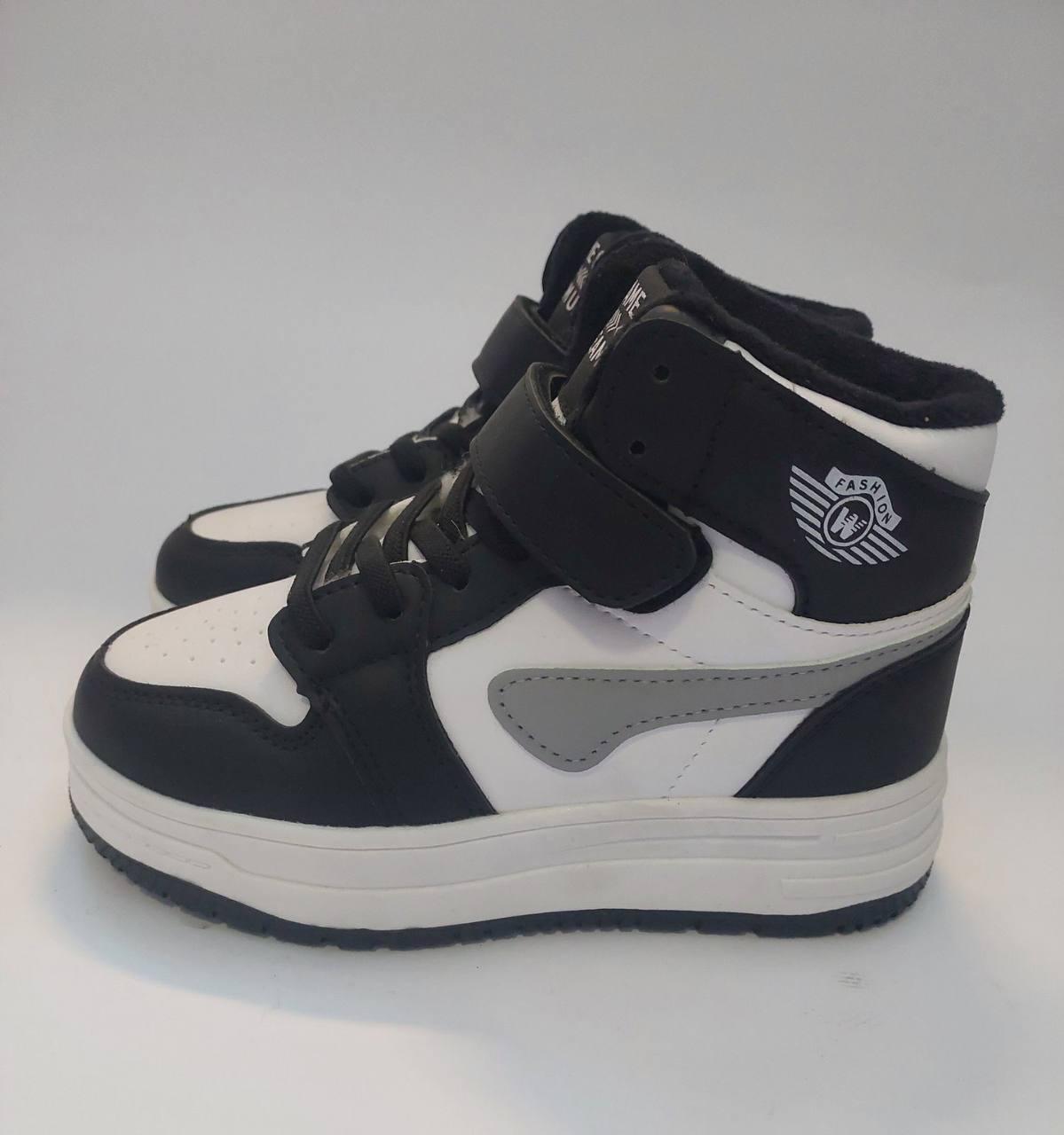 Черевики BBT 7056-7Д/28 17,2 см р. 28 Чорно-білий (31608342)