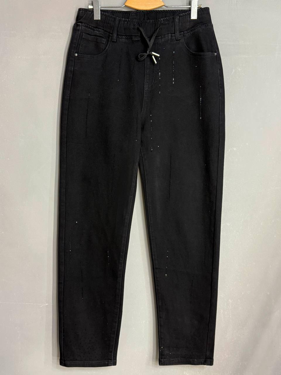 Джинсы женские Ladyn 836 MOM на резинке рассыпь камней большие размеры р. 42 Черный (5118) - фото 8 Джинсы женские Ladyn 836 MOM на резинке рассыпь камней большие размеры р. 42 Черный (5118) - фото 8