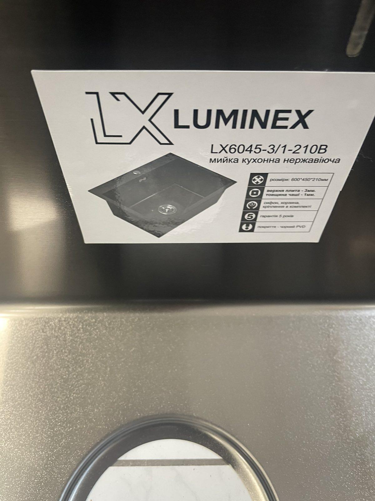 Мойка кухонная Luminex 6045 см Черный и смеситель Vlasta с гибким изливом и фильтром воды Q-tap Графитовый - фото 13