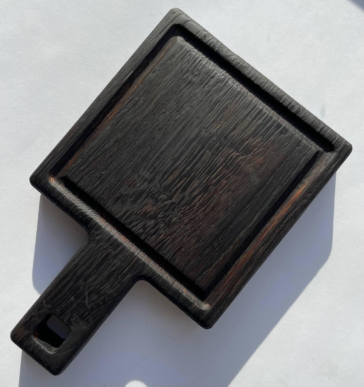 Доска обпаленая деревяная с ручкой для подачи блюд 13х20 см (9230026) - фото 4 Доска обпаленая деревяная с ручкой для подачи блюд 13х20 см (9230026) - фото 4