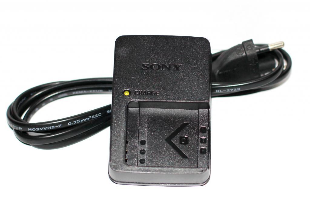 Устройство зарядное BC-CSDE для камер Sony аккумуляторы NP-BD1 NP-FD1 NP-FE1 NP-FR1 NP-FT1