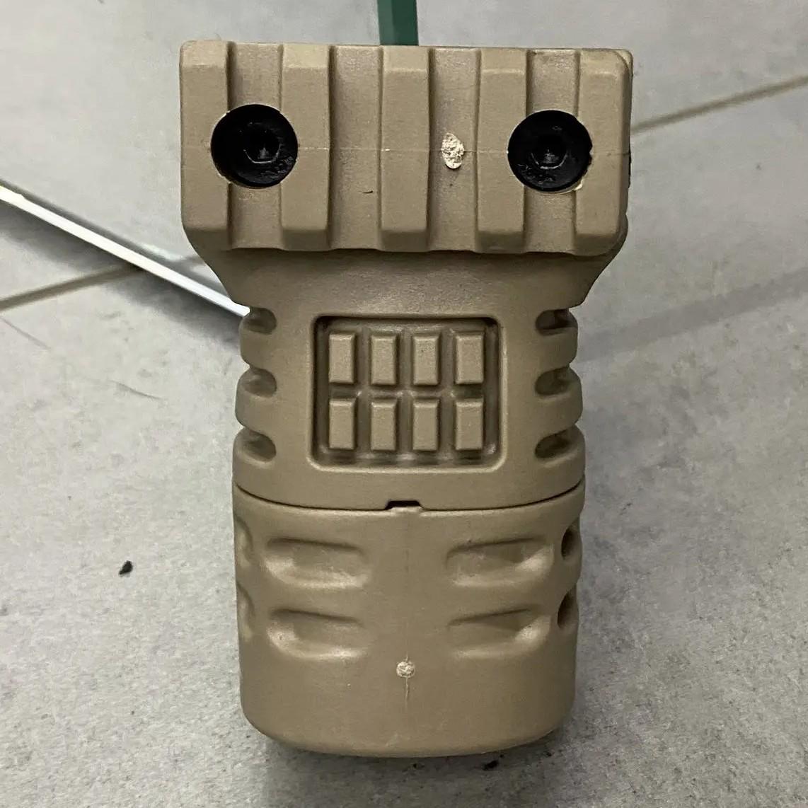 Рукоятка переноса огня DLG Tactical DLG-117 на Picatinny короткая Койот (241859) - фото 2 Рукоятка переноса огня DLG Tactical DLG-117 на Picatinny короткая Койот (241859) - фото 2