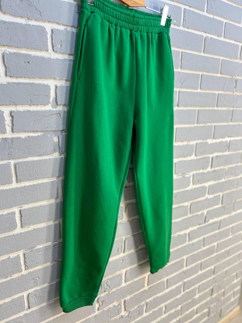 Брюки женские PEPPER MINT 24-13 спортивные джоггеры резинка на талии утепленные M Зеленый (914) - фото 9 Брюки женские PEPPER MINT 24-13 спортивные джоггеры резинка на талии утепленные M Зеленый (914) - фото 9