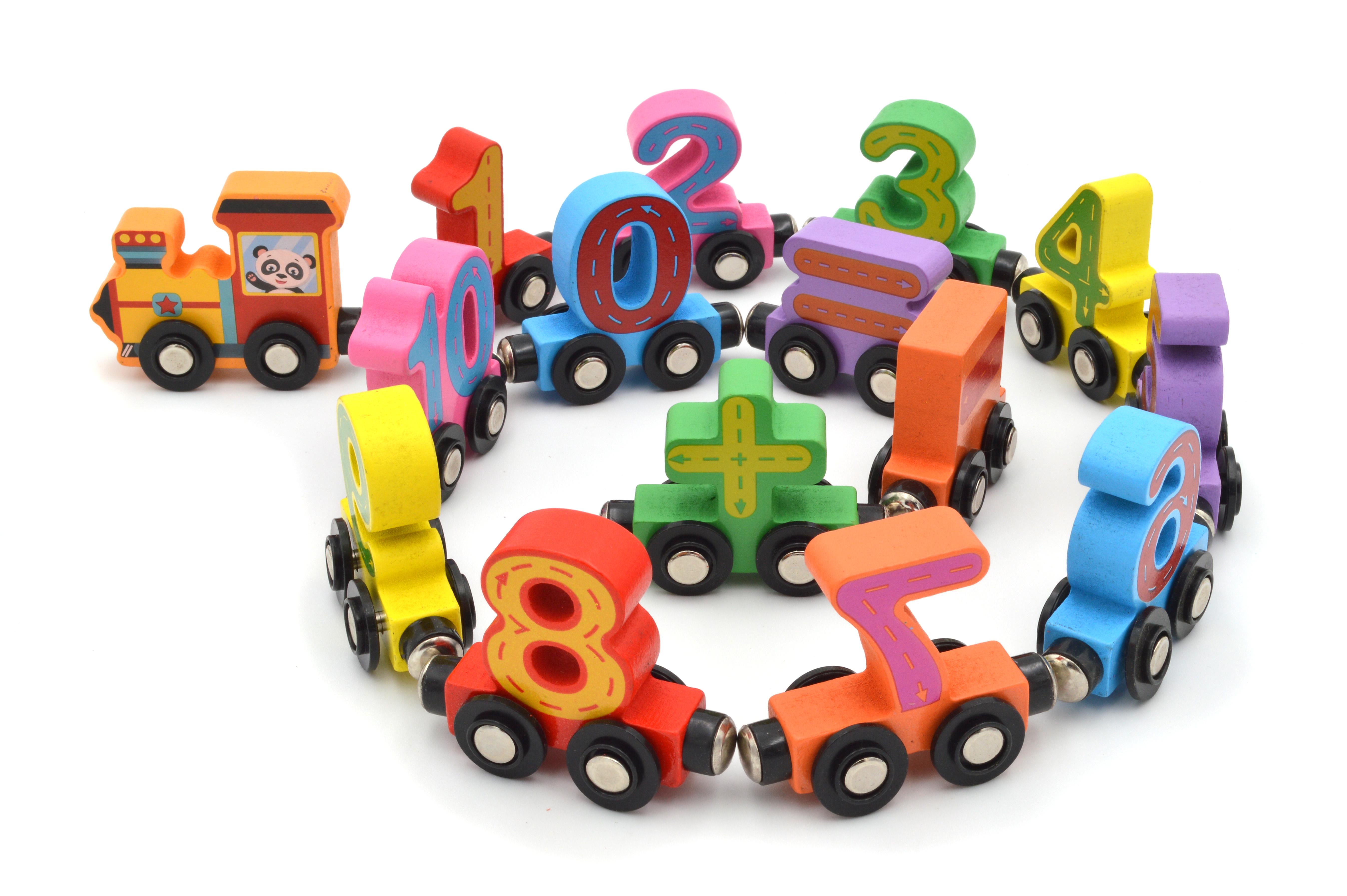 Поезд деревянный на магнитах вагончики с цифрами (74241)