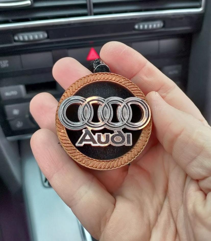 Ароматизатор-підвіска для авто Audi з ефектом переливання (2096291060) - фото 2