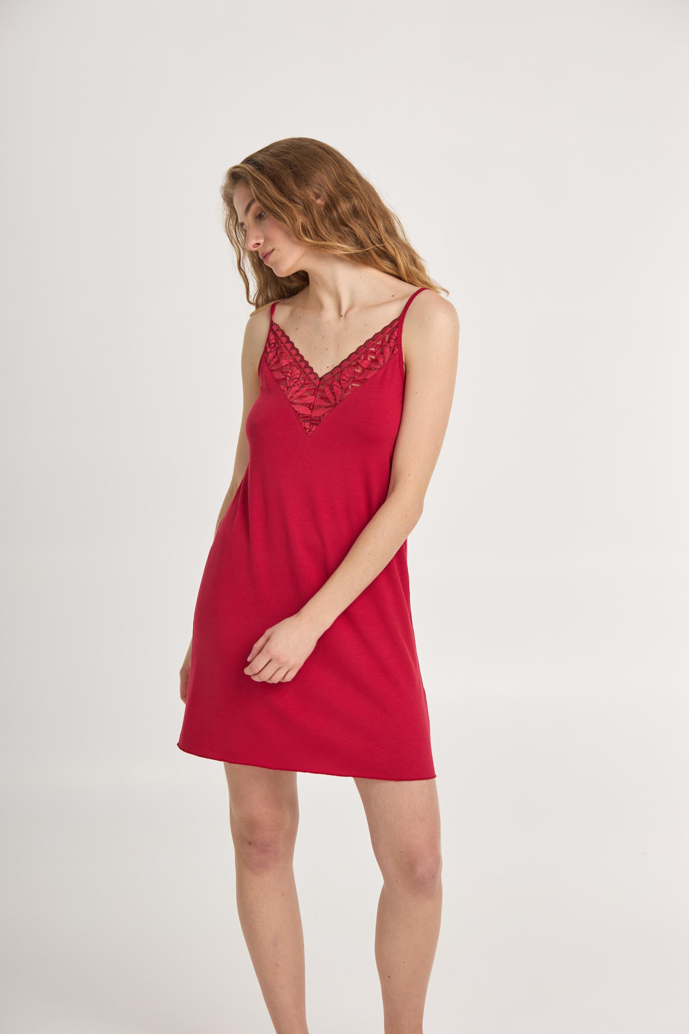 Ночная рубашка женская Ellen Margaret ldm 112/50/02 M Красный Ночная рубашка женская Ellen Margaret ldm 112/50/02 M Красный