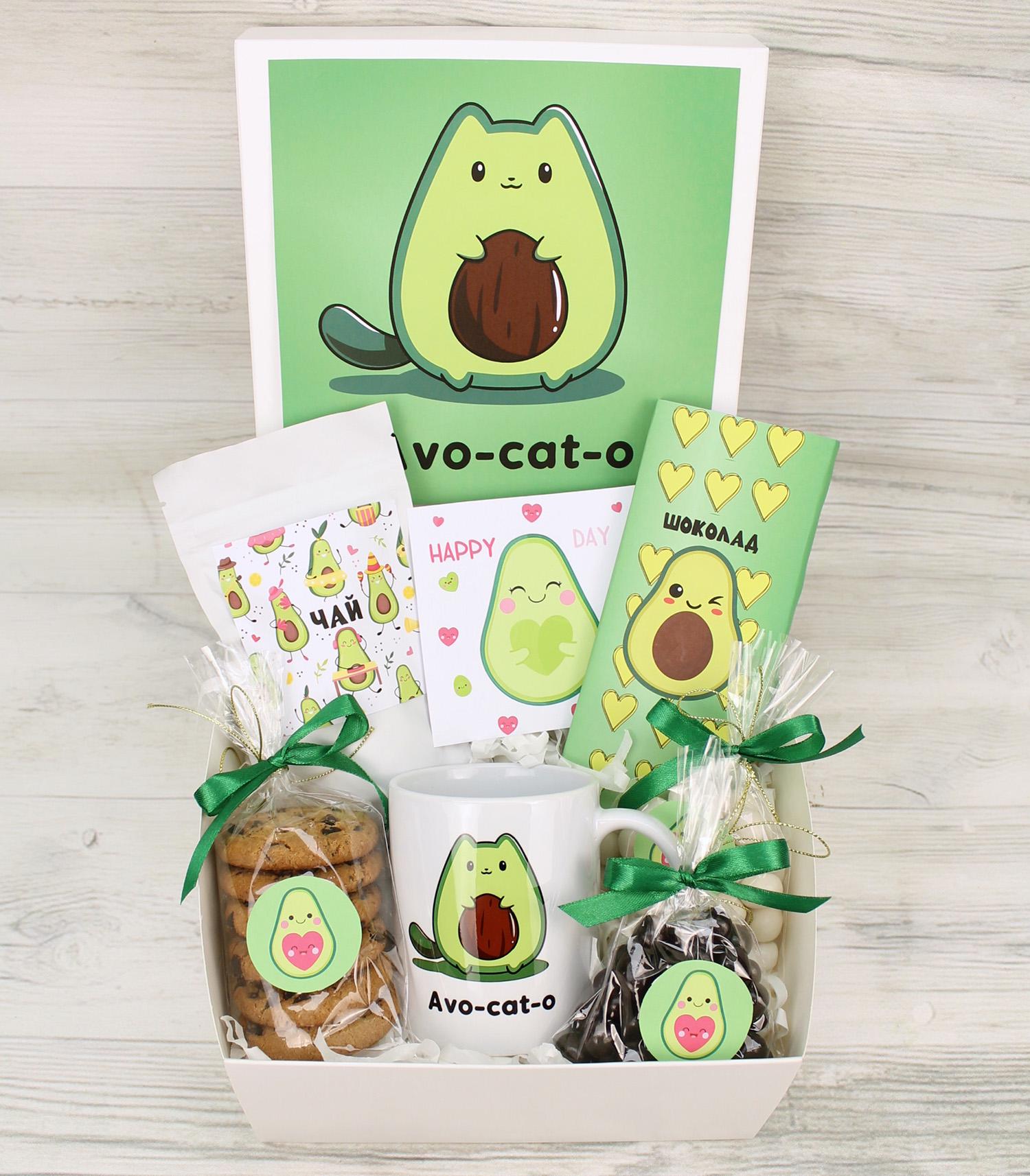 Подарунковий бокс на День народження АвокадоКот (8-1371) Подарунковий бокс на День народження АвокадоКот (8-1371)