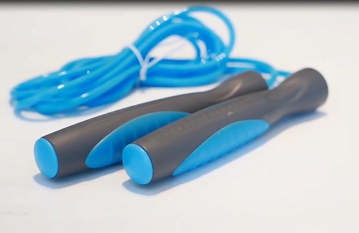 Скакалка PowerPlay 4204 Classic Jump Rope 2,7 м Голубой (A-012439) - фото 6 Скакалка PowerPlay 4204 Classic Jump Rope 2,7 м Голубой (A-012439) - фото 6