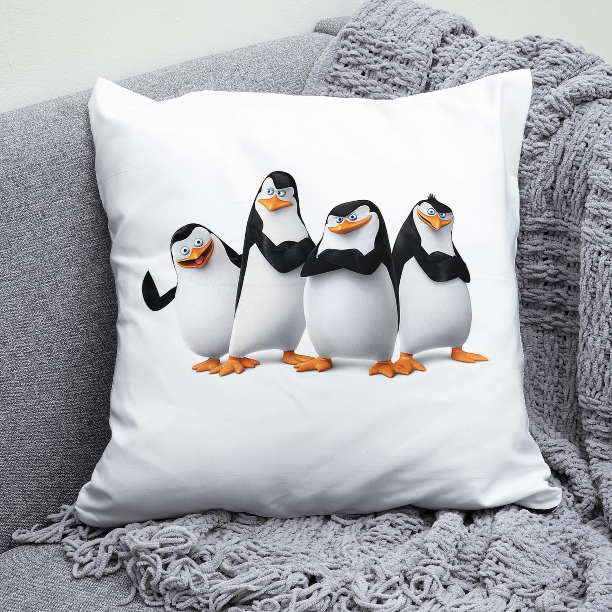 Плюшева подушка квадрат з принтом Пінгвіни Мадагаскар