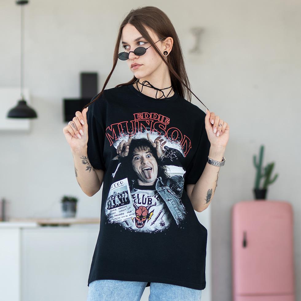 Футболка унісекс Stranger Things Eddie Munson M Чорний (0000009291) Футболка унісекс Stranger Things Eddie Munson M Чорний (0000009291)