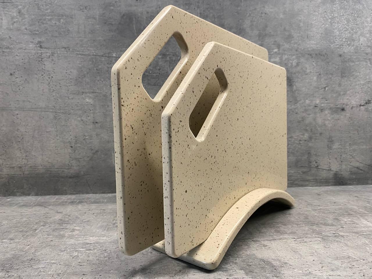 Набір дощок кухонних Ivory Essence із штучного каменю на підставці 2 шт. (234) - фото 3 Набір дощок кухонних Ivory Essence із штучного каменю на підставці 2 шт. (234) - фото 3