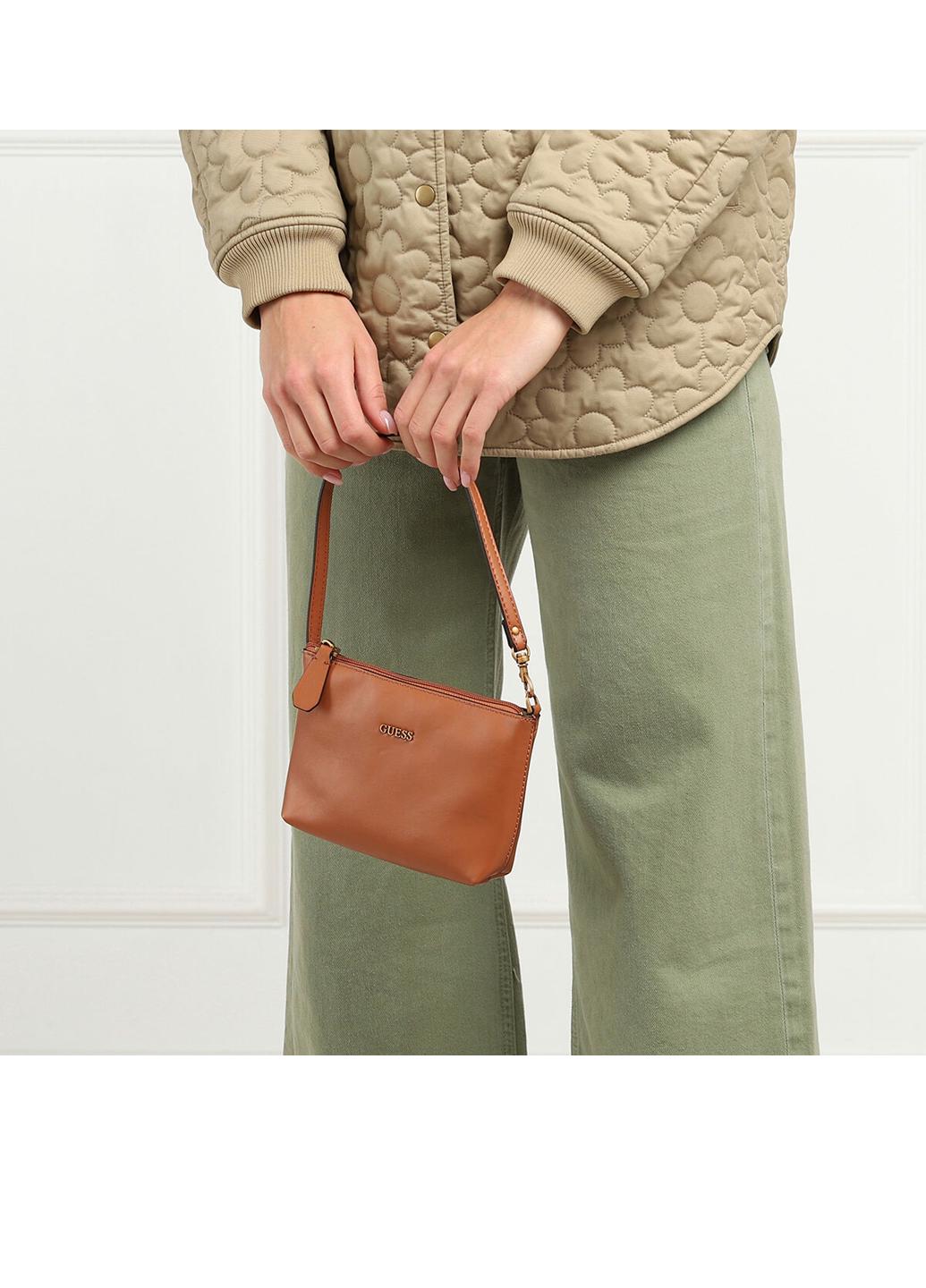 Сумка c косметичкой сумка корзина женская соломенная Guess VIKKY DRAWSTRING BUCKET HWWH6995040-COG Желтый - фото 13