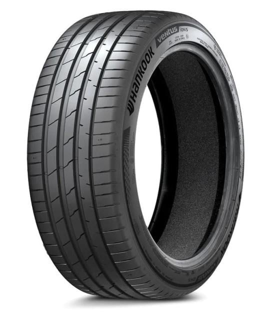 Автошина Hankook iON Evo IK01 245/40 R20 99Y XL не шип
