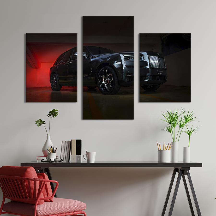Картина на холсте триптих Статусный автомобиль Rolls-Royce Cullinan Black Badge 141x90 см (1391-32)