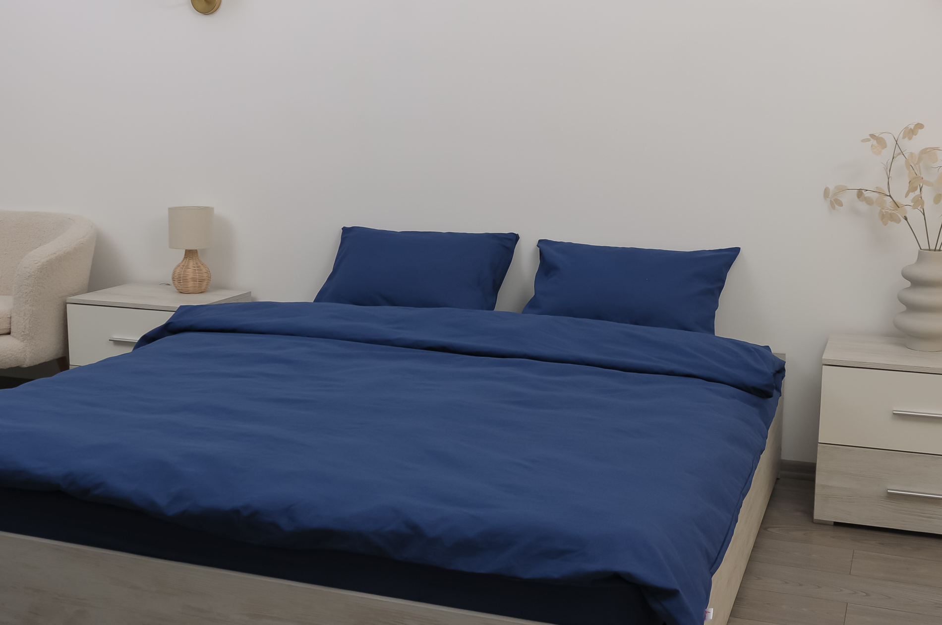 Комплект постельного белья семейный Amore Glux-1033 бязь Темно-синий (KPB-As-GLux-1033bl(50x70)_) - фото 2 Комплект постельного белья семейный Amore Glux-1033 бязь Темно-синий (KPB-As-GLux-1033bl(50x70)_) - фото 2