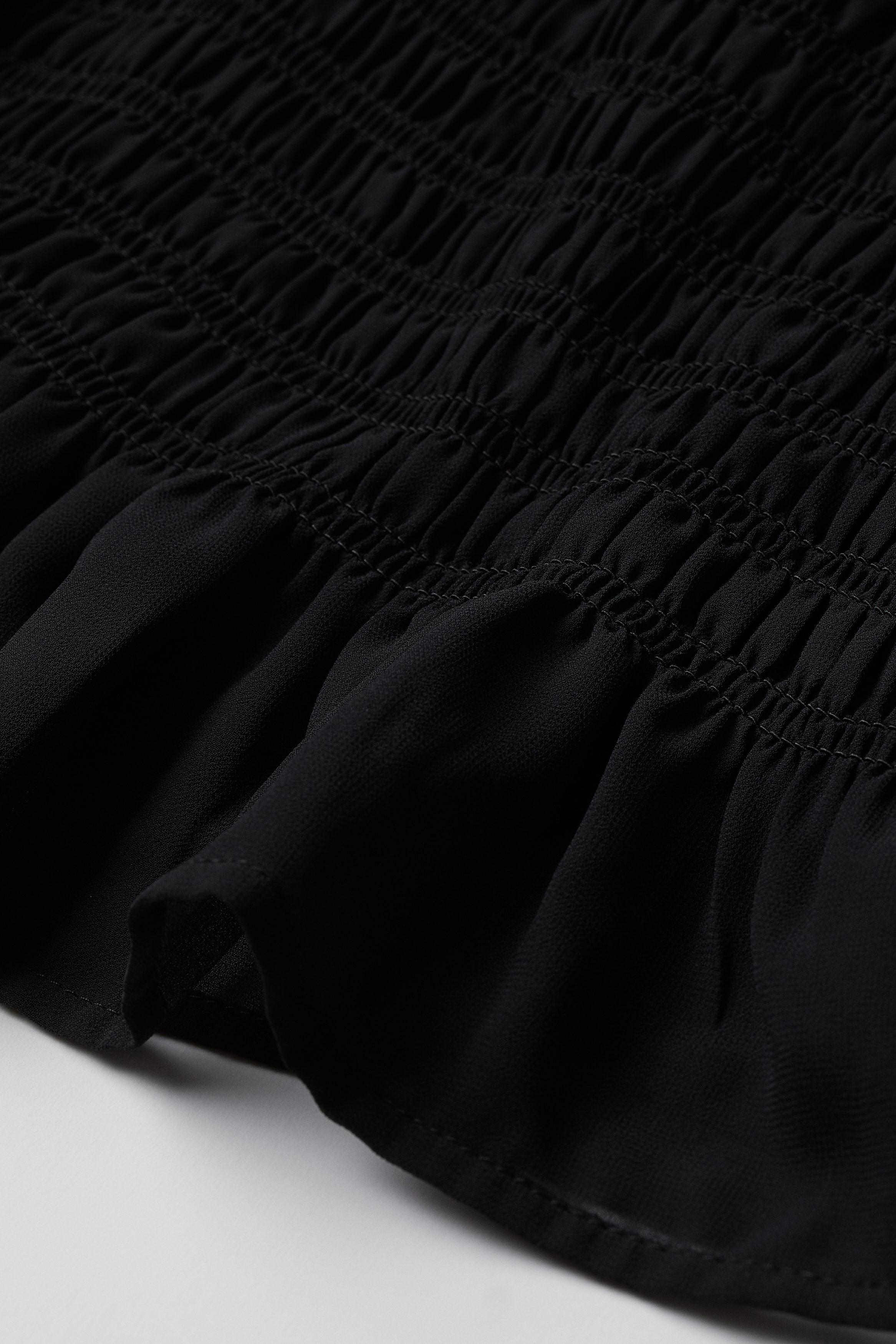 Платье H&M р. 42 Черный (918905b49) - фото 4 Платье H&M р. 42 Черный (918905b49) - фото 4