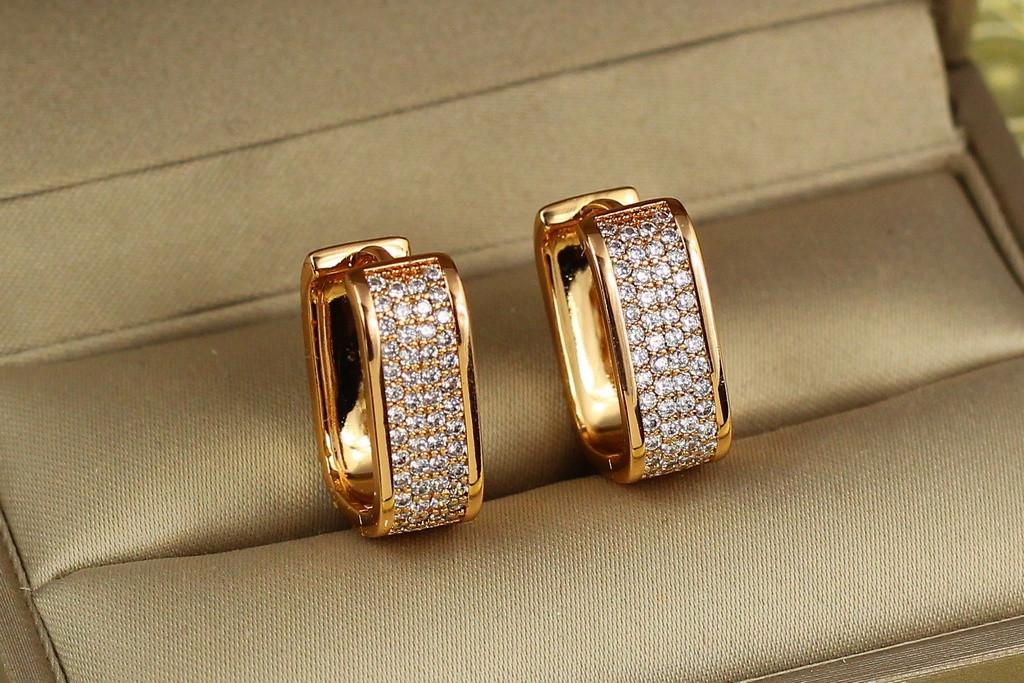 Серьги Xuping Jewelry квадратные кольца 1,8 см Золотистый (2629127635) - фото 4 Серьги Xuping Jewelry квадратные кольца 1,8 см Золотистый (2629127635) - фото 4