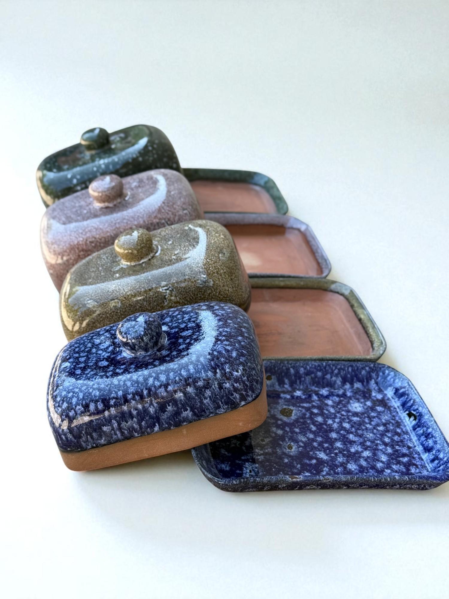 Набор масленок для сливочного масла с крышкой 4 шт. (28833544) - фото 18 Набор масленок для сливочного масла с крышкой 4 шт. (28833544) - фото 18