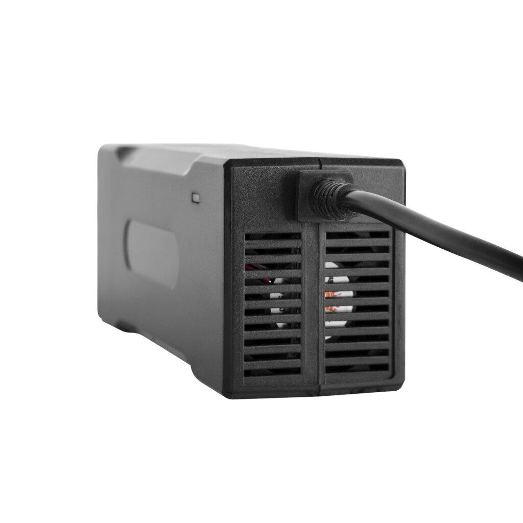 Зарядное устройство LiFePO4 для аккумуляторов предназначено для напряжения 24V с током до 4A (615160) - фото 2 Зарядное устройство LiFePO4 для аккумуляторов предназначено для напряжения 24V с током до 4A (615160) - фото 2