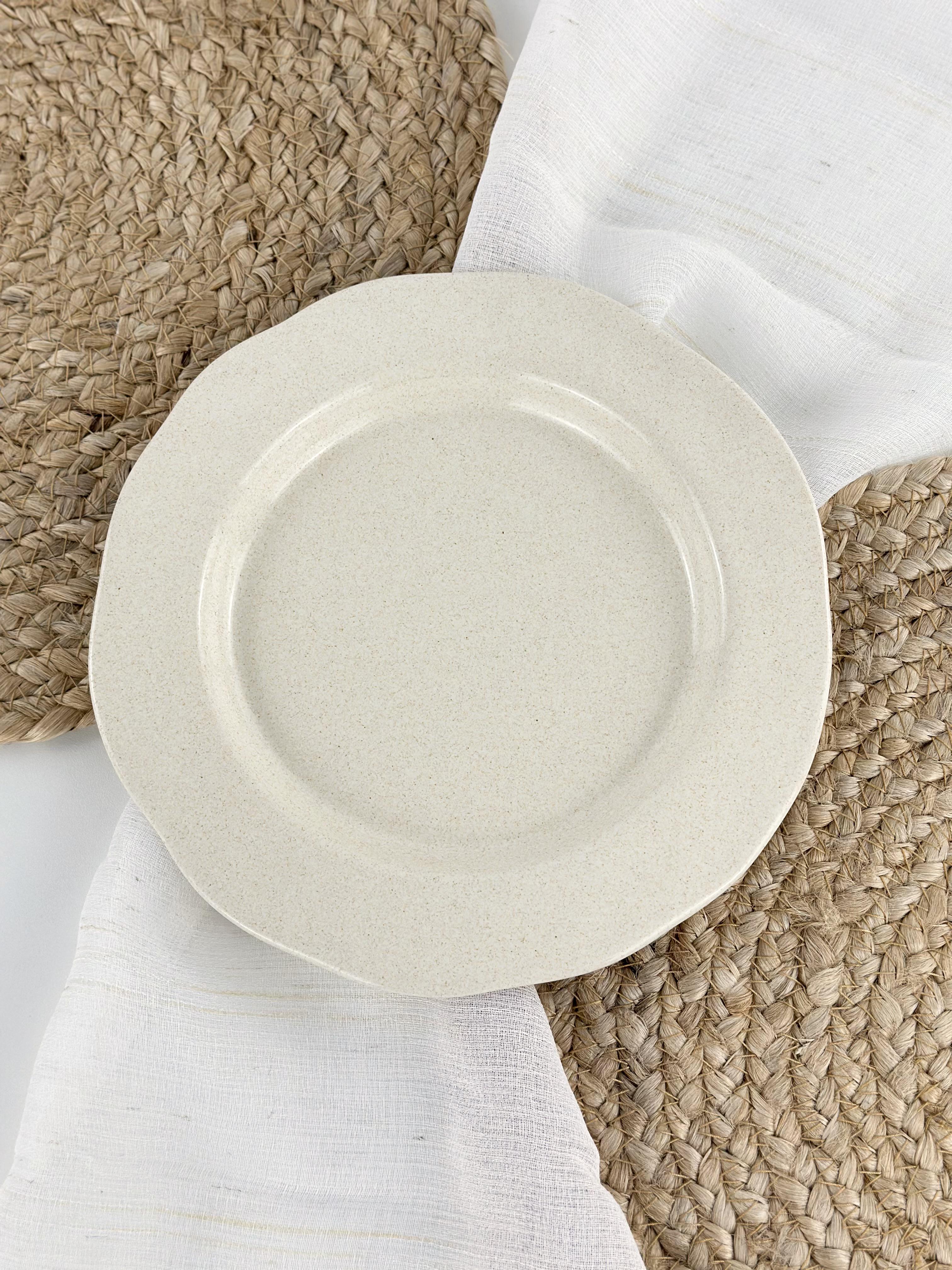 Тарелка обедняя глиняная Гражда 20 см Белый (17002-8)