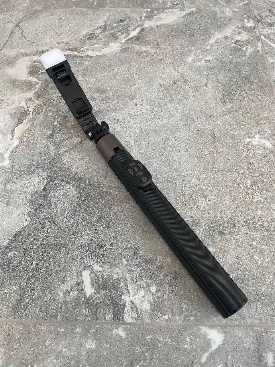 Селфи-палка Selfie Stick DF-01S с подсветкой и пультом для Android/IPhone Черный (26922902) - фото 10 Селфи-палка Selfie Stick DF-01S с подсветкой и пультом для Android/IPhone Черный (26922902) - фото 10