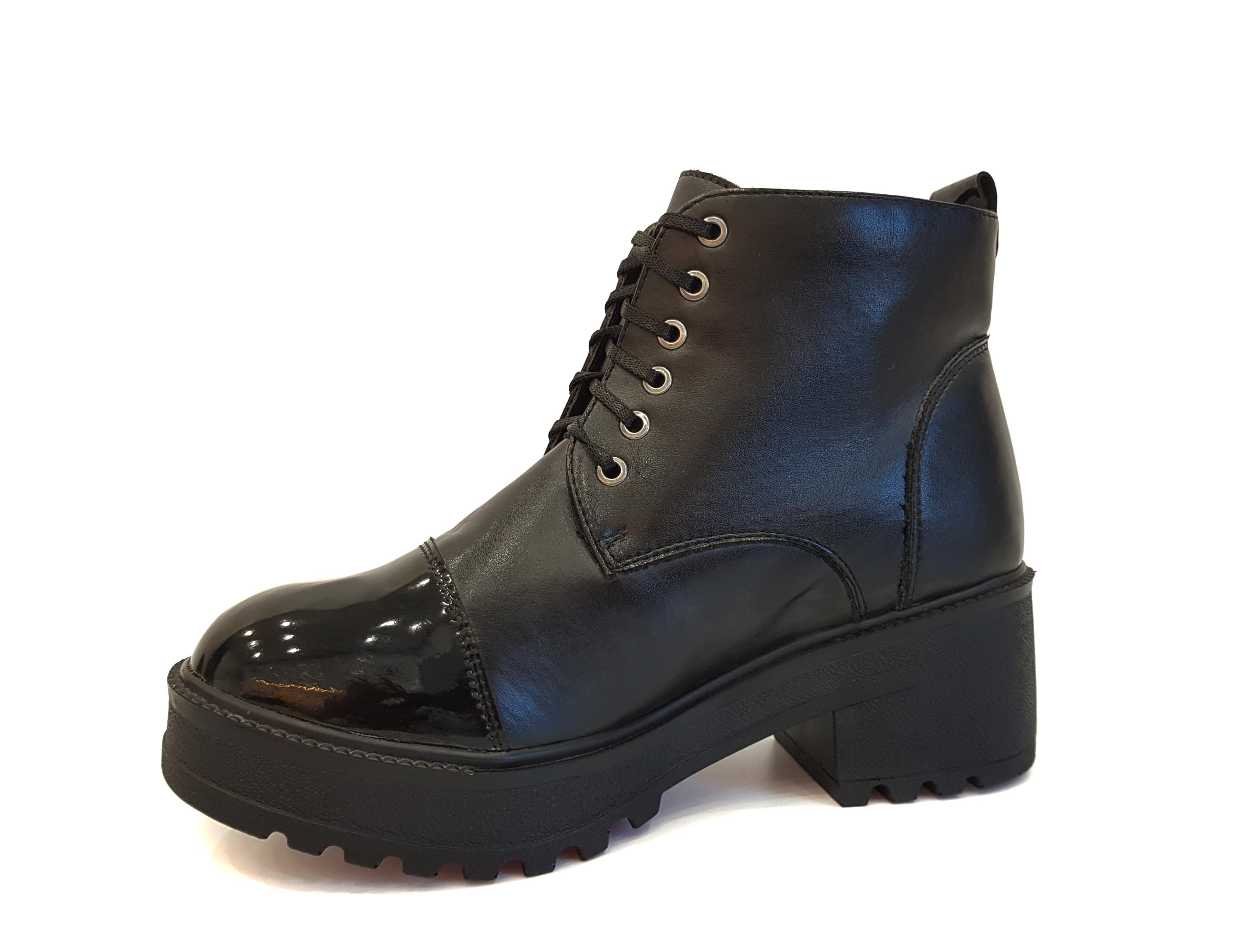 Ботинки женские In-Trend 9510-1 BLL из лакированной эко кожи р. 41 Черный (1412-41) - фото 3 Ботинки женские In-Trend 9510-1 BLL из лакированной эко кожи р. 41 Черный (1412-41) - фото 3