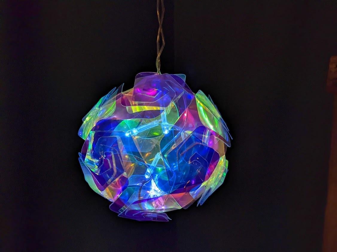 Светодиодная гирлянда бахрома «Космическая Роза» 3х1 м 40 LED от сети с переходником Разноцветный