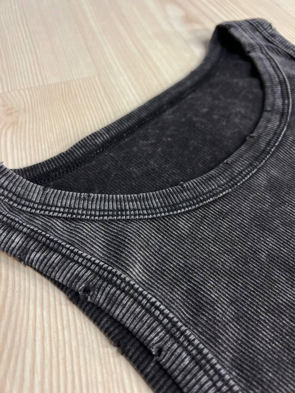 Женская майка AN 2733 в рубчик с порезанными швами OS Черный (26794582) - фото 7 Женская майка AN 2733 в рубчик с порезанными швами OS Черный (26794582) - фото 7