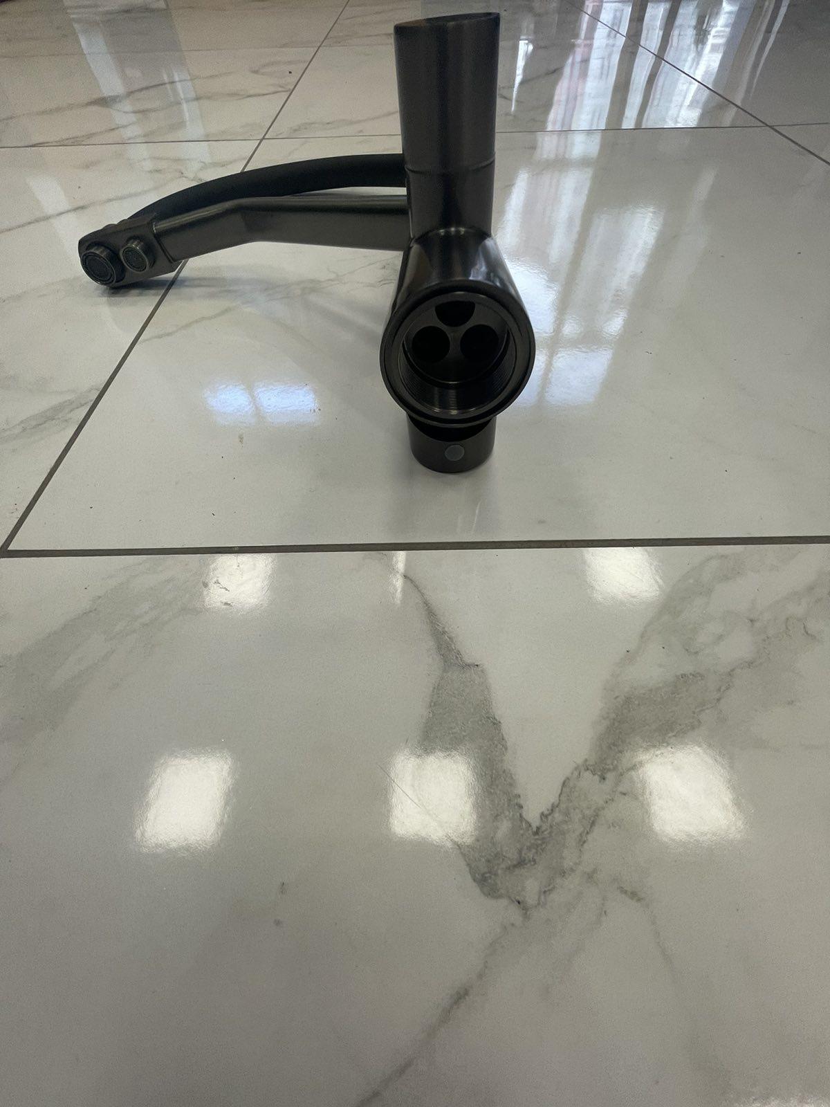 Кран кухонный Kroner KRP Edelstahl Klassisch-PVD03817BLK с подключением к фильтру - фото 4 Кран кухонный Kroner KRP Edelstahl Klassisch-PVD03817BLK с подключением к фильтру - фото 4