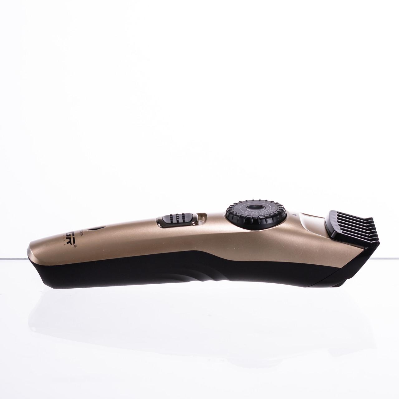 Машинка для стрижки волос и бороды VGR V-031 на аккумуляторе с насадками Золотистый (7356) - фото 10 Машинка для стрижки волос и бороды VGR V-031 на аккумуляторе с насадками Золотистый (7356) - фото 10