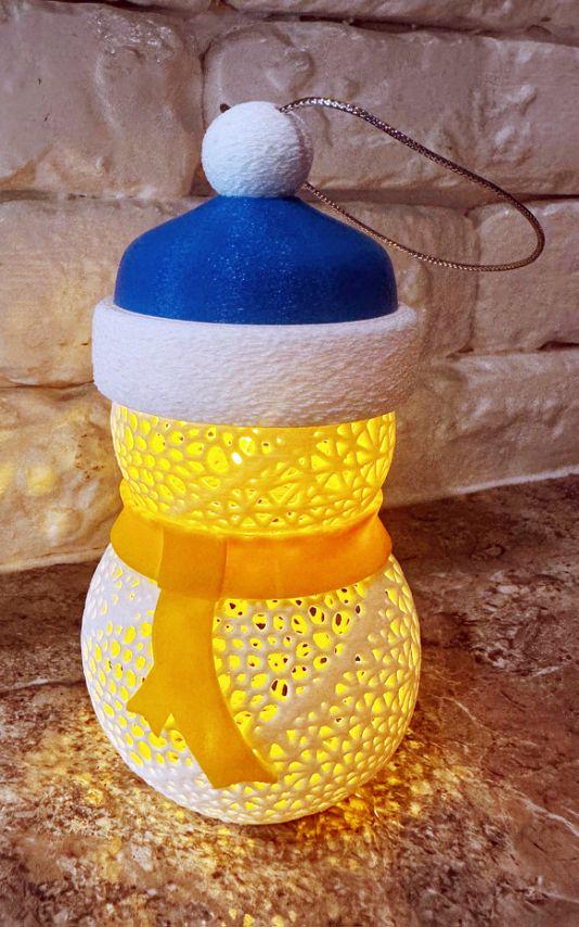 Новорічний 3D світильник-сніговик з підсвічуванням Білий із синім (000101)