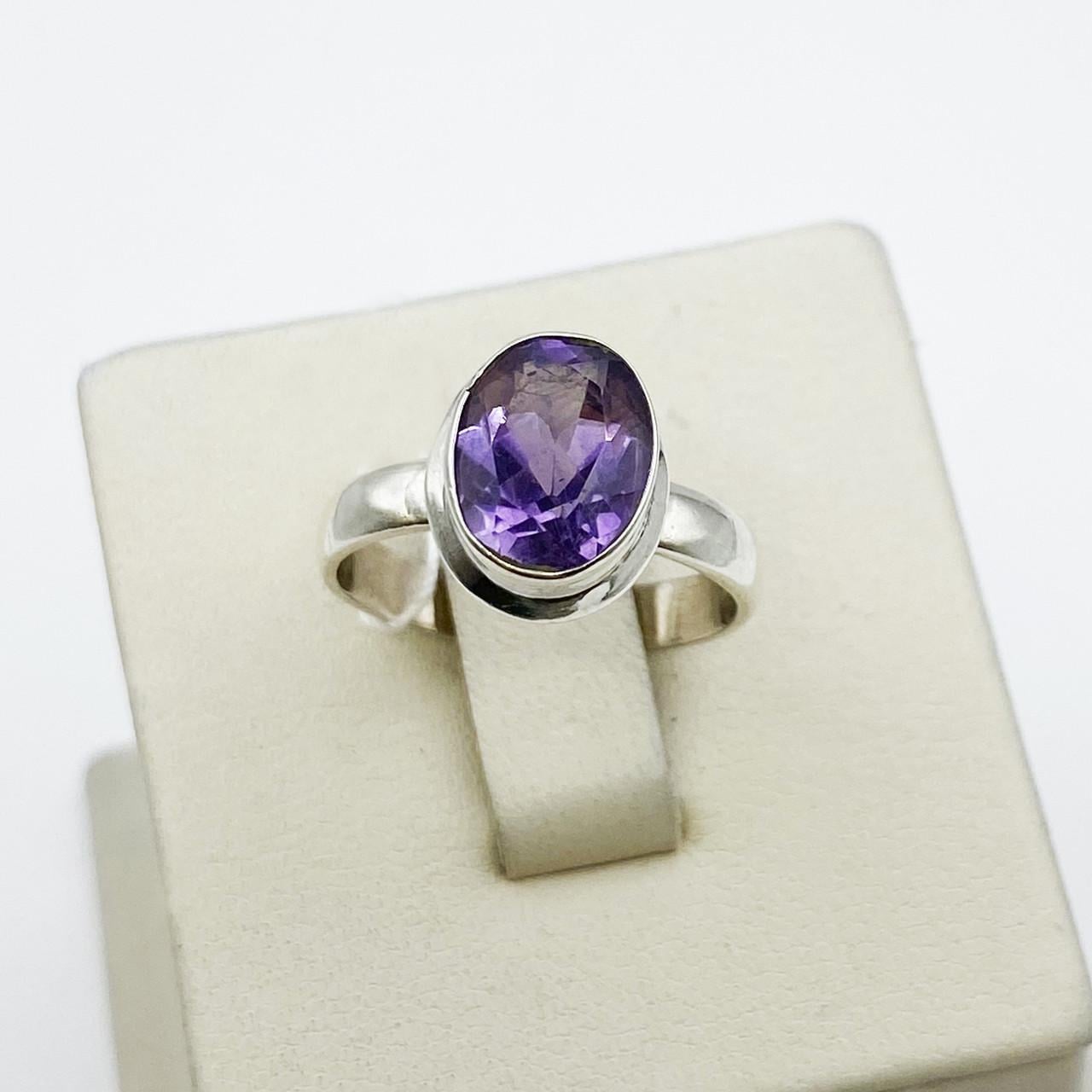 Кольцо серебряное с аметистом р. 17 3,4 г (2334560700) Кольцо серебряное с аметистом р. 17 3,4 г (2334560700)