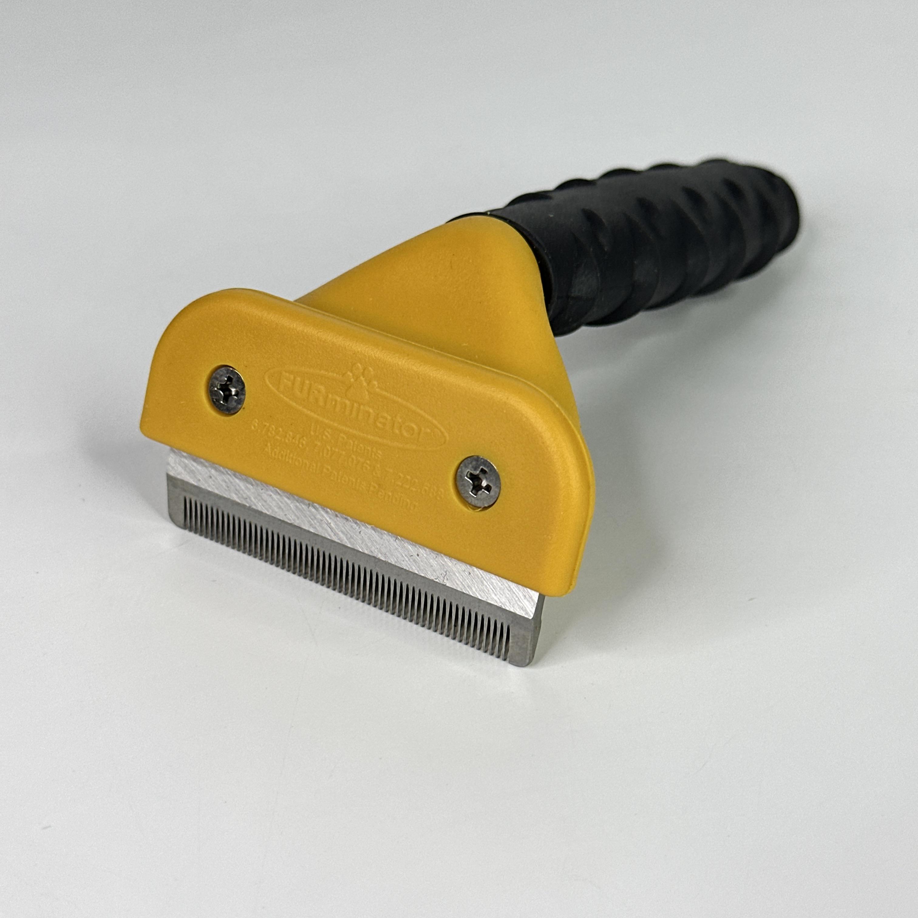 Фурминатор для кошек и собак средних пород Furminator deShedding Tool (FH2-DCSL-68-Yellow) - фото 9 Фурминатор для кошек и собак средних пород Furminator deShedding Tool (FH2-DCSL-68-Yellow) - фото 9