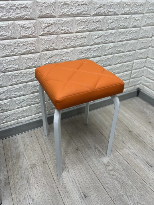 Табурет кухонний Tutti Lux 30х30х45 см Помаранчевий (28374886)