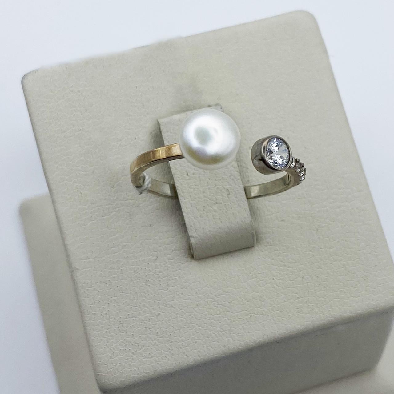 Кольцо серебряное с жемчугом и фианитом р. 17,5 1,6 г (1990942816)