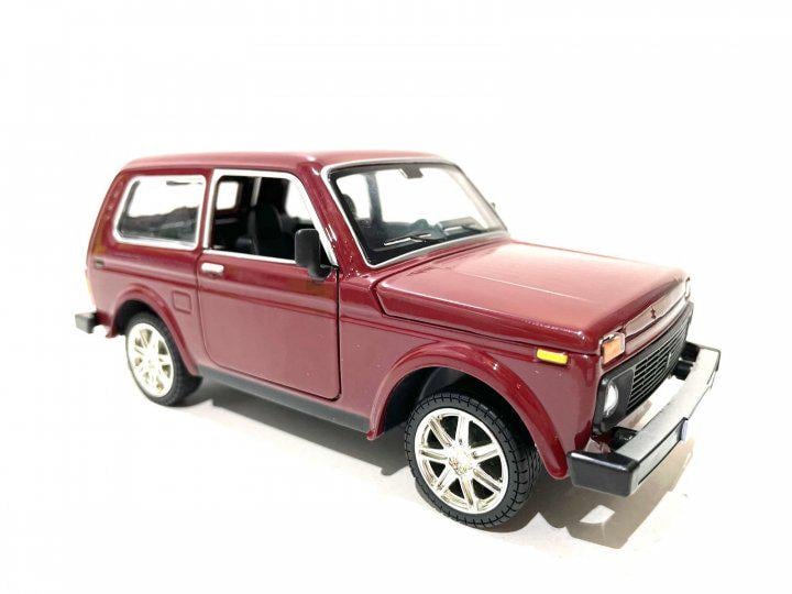 Машинка Автопром ВАЗ 21214 Нива металл 1:22 Бордовый (45832173)