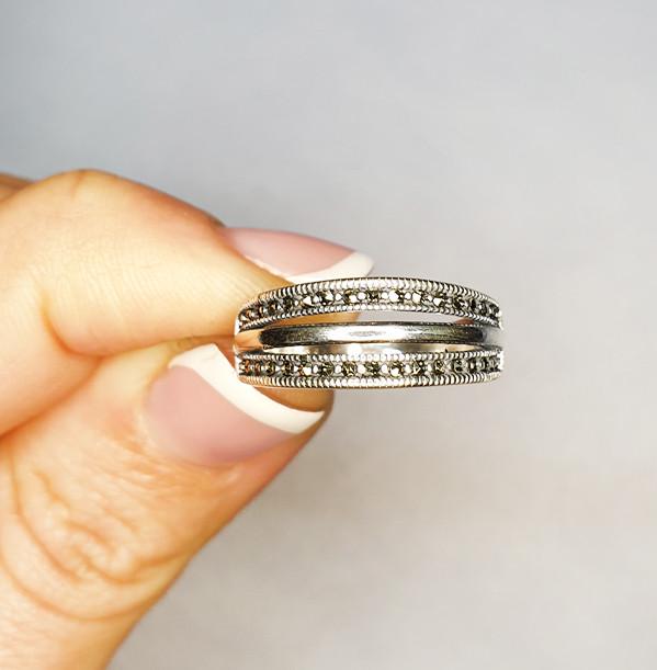 Кольцо серебряное с марказитом р. 18 4,11 г (1511645879)