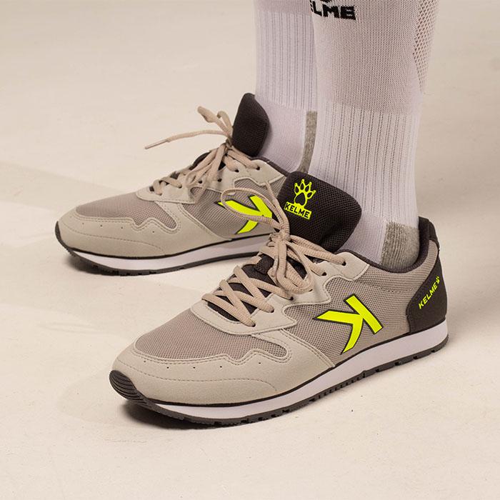 Кроссовки мужские Kelme Street р. 40 Серый - фото 4