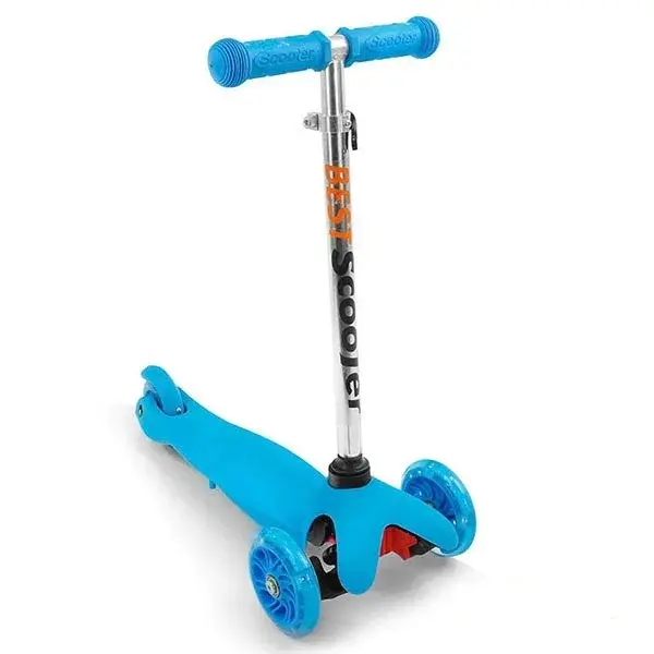 Самокат трехколесный с светящимися колесами (32086545)