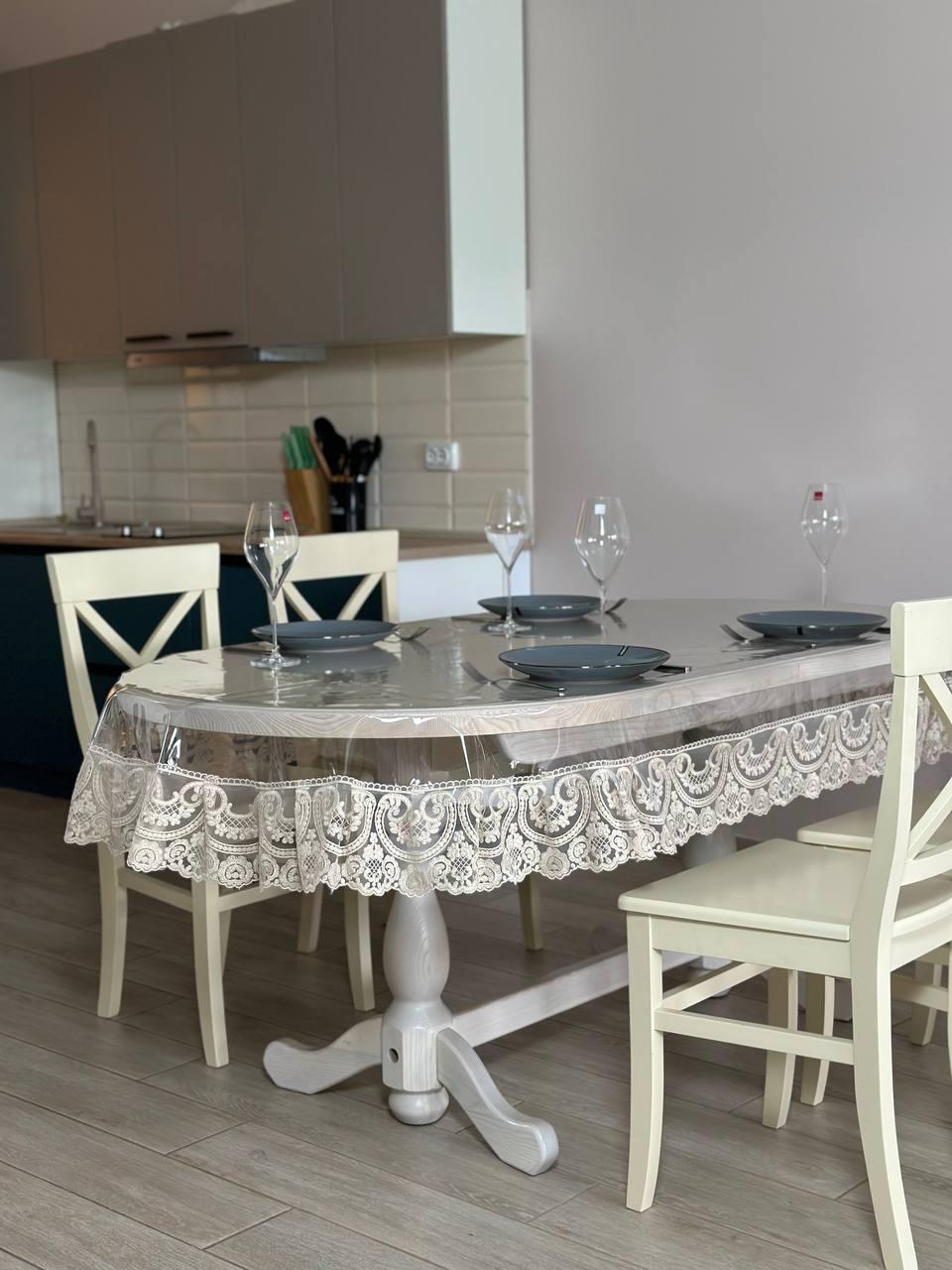 Скатерть с кружевом Вензель силиконовая овальная 160x220 см (1007K-o3)