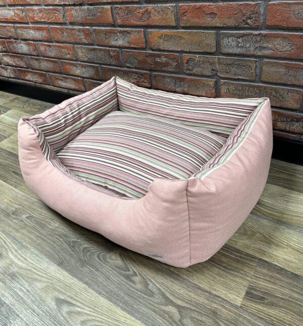 Лежак для котів та собак Comfort Home модель 2 Line pink 70х50 см