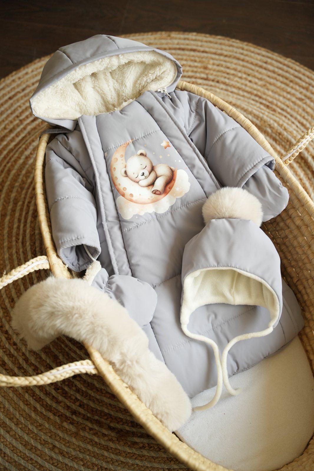 Комбинезон-мешочек с шапочкой на выписку зимний 0-6 мес. Серый (9056) - фото 4 Комбинезон-мешочек с шапочкой на выписку зимний 0-6 мес. Серый (9056) - фото 4