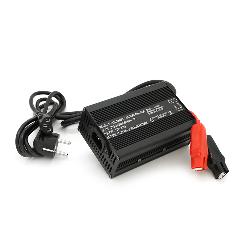 Зарядное устройство VOLTRONIC AGM 12V 15A для аккумуляторов с крокодилами (36863)