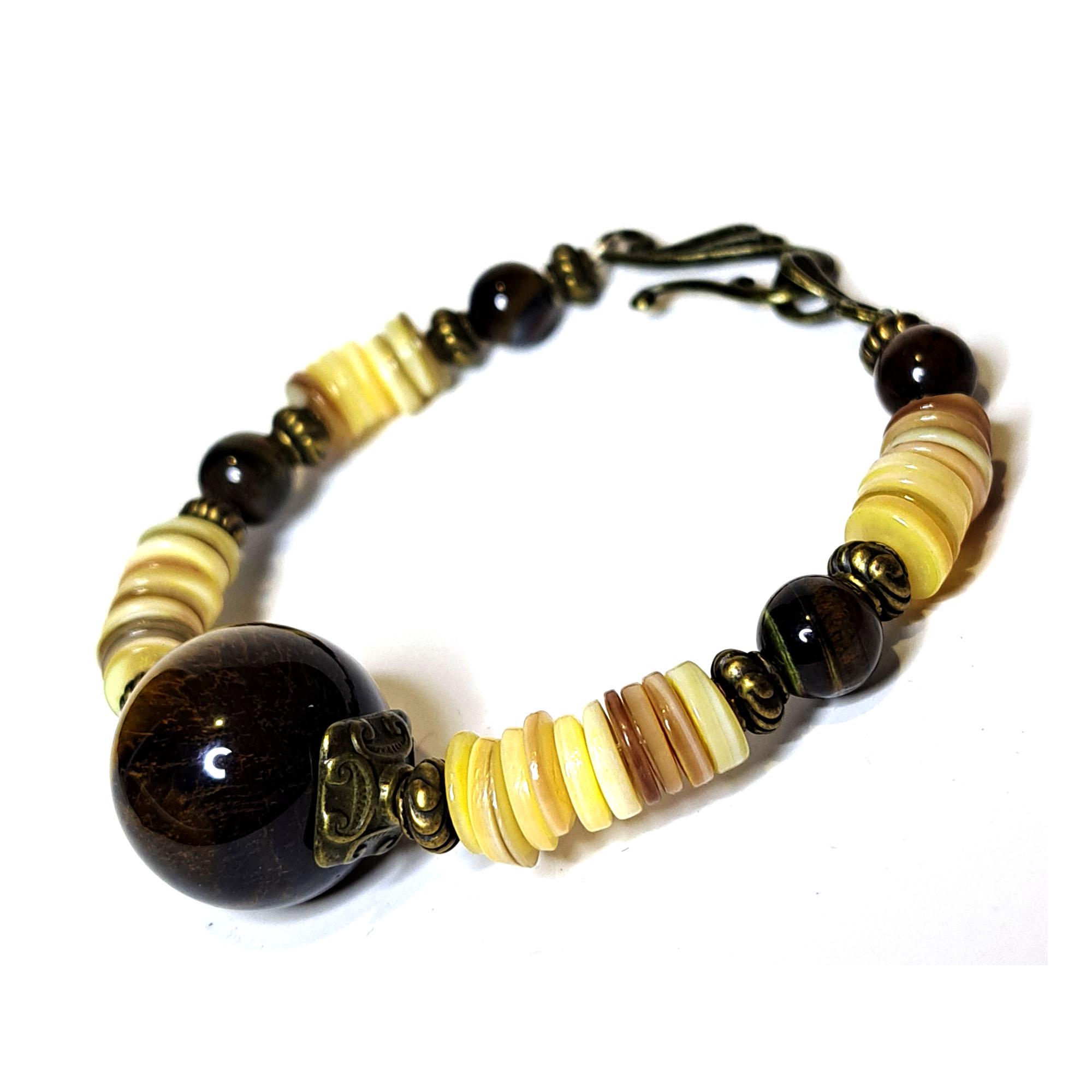 Браслет DARSANA Долче из натурального камня тигровый глаз/перламутр (DRSU501208)