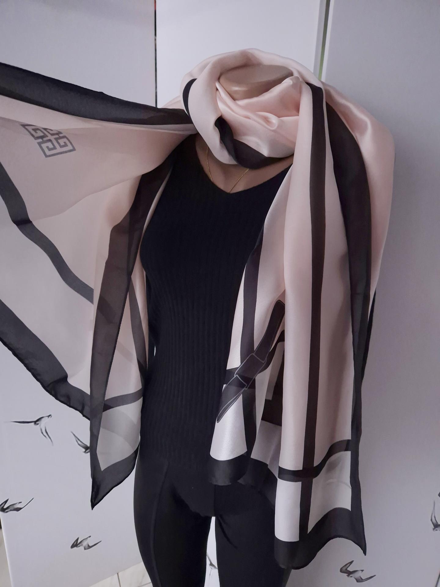 Шарф-палантин жіночий літо-весна-осінь з чорною окантовкою Beauty 176х95 см Пудровий (14126) - фото 9 Шарф-палантин жіночий літо-весна-осінь з чорною окантовкою Beauty 176х95 см Пудровий (14126) - фото 9