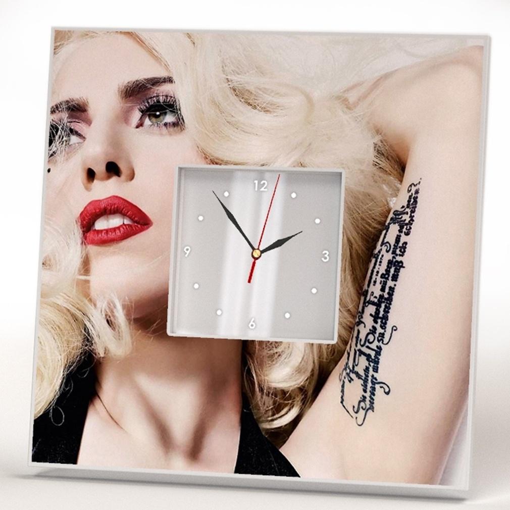 Часы настенные Lady Gaga 260x260 мм (C00847) Часы настенные Lady Gaga 260x260 мм (C00847)