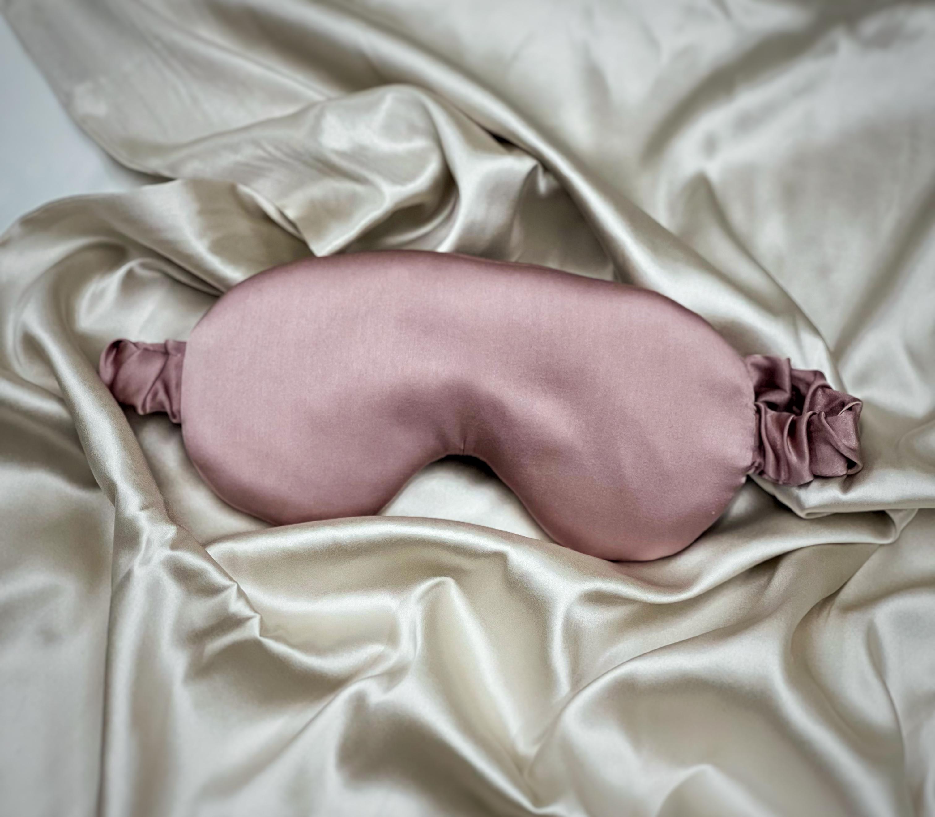 Маска для сну жіноча HYGG шовкова Пудровий (396861)