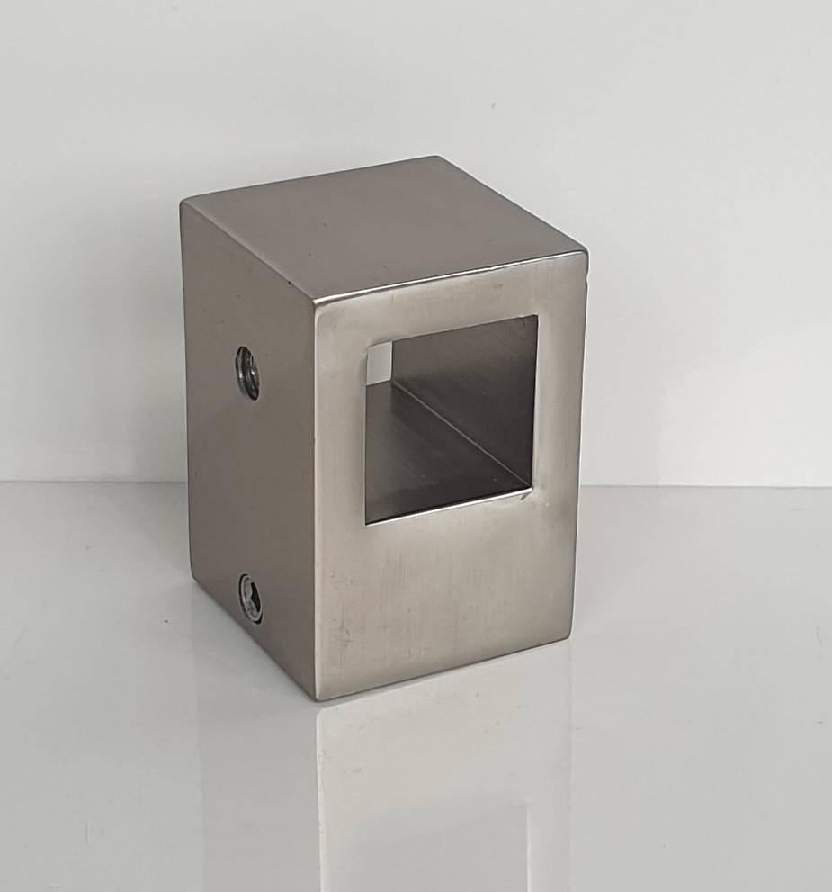 Тримач леєра подовжений система квадрат для алюмінієвих перил 15х15 мм Шампань