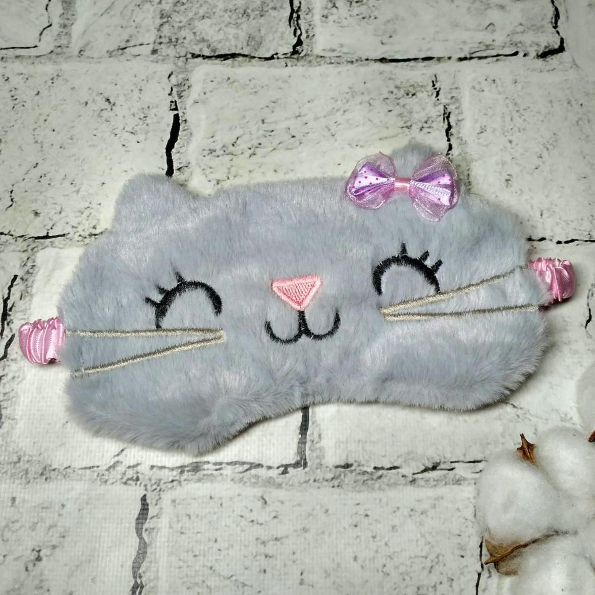 Маска для сну плюшева Котик 19х9 см Сірий (20240-2) - фото 1 Маска для сну плюшева Котик 19х9 см Сірий (20240-2) - фото 1